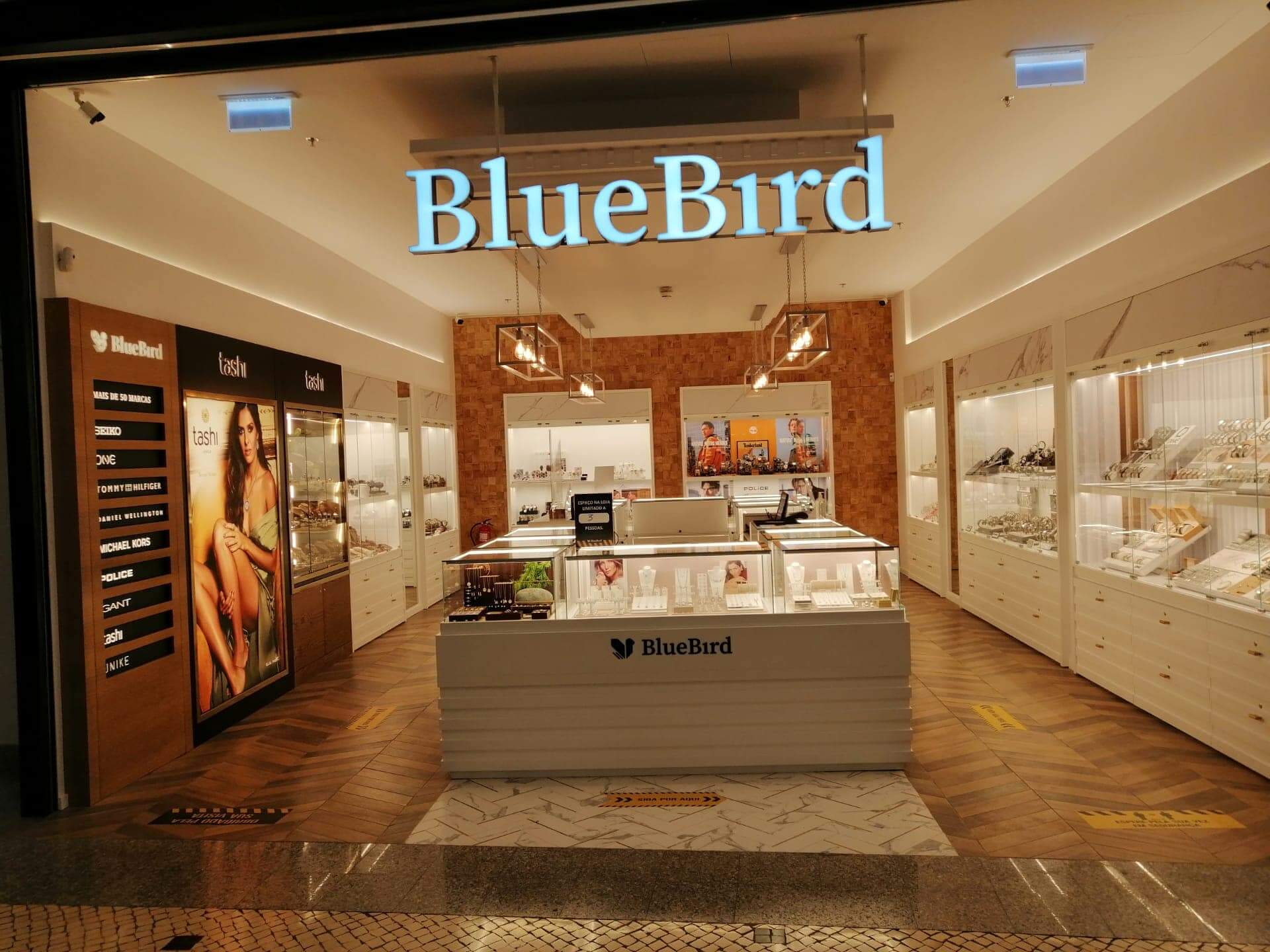 Bluebird - Centro Comercial Colombo - Lisboa